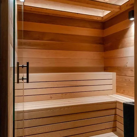 シャレー Solski, Luxe, Jacuzzi, Piscine, Sauna, Cinema Avec Majordome *